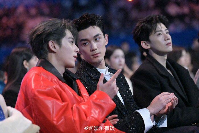 Vương Hạc Đệ - Ngô Lỗi bùng nổ visual