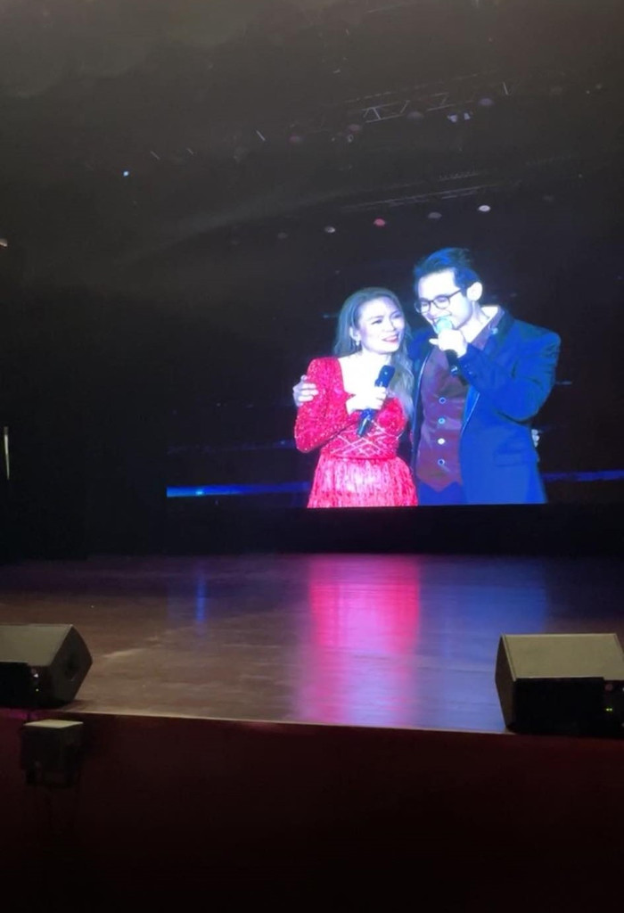 Hà Anh Tuấn bất ngờ xuất hiện tại sự kiện fan meeting của Mỹ Tâm, còn ôm eo đầy ngọt ngào? Ảnh 2