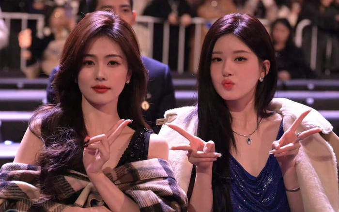 Thái độ khác biệt của Triệu Lộ Tư và Bạch Lộc khi nhìn tình tin đồn nhận giải Ảnh 2