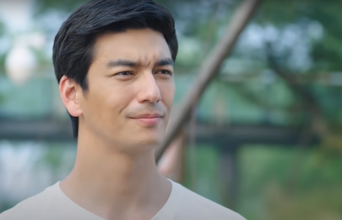 Triệu Đan Kiều - người mang nickname Thụ Động Tiên Sinh chính là sếp khó ưa của Hồng Tiểu Đậu.