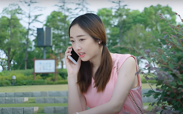 Đi gặp bạn trai quen qua mạng 4 năm, cô gái tá hỏa phát hiện đàng trai chính là sếp tổng của mình Ảnh 2