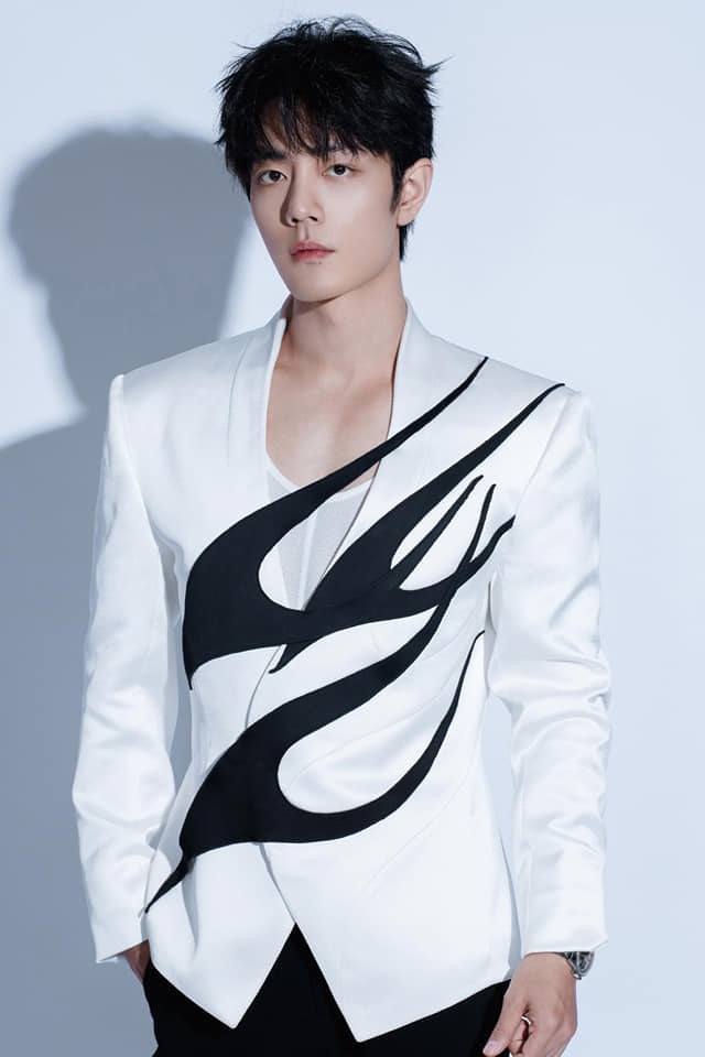 Vấn đề phiên vị của Triệu Lệ Dĩnh và Tiêu Chiếngây tranh cãi