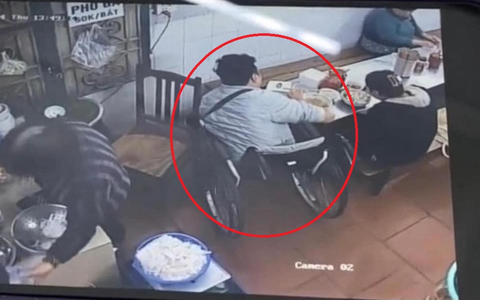 Hình ảnh trích xuất từ camera tại quán phở mà nam Tiktoker tố đuổi khách ghi lại những gì? Ảnh 2