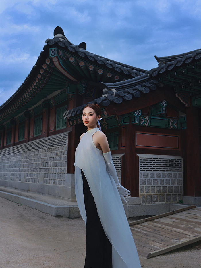 Mẫu nhí Bảo Hà trong bộ ảnh mới đây, được thực hiện tại Hàn Quốc.