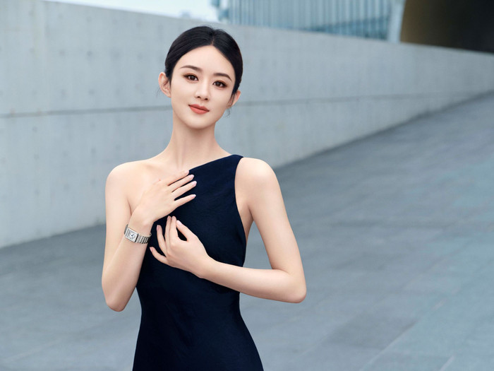 trong khi đó Dương Mịch, Triệu Lệ Dĩnh, Dương Tử đều không lọt vào top 20. 