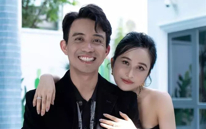 Chơi lớn như Minh Nhựa: Ting ting con số khủng tặng vợ ăn Tết, khoe số dư khiến nhiều người toát mồ hôi Ảnh 2