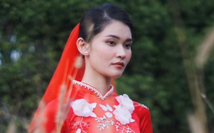 Trên thực tế, đây chỉ là vai diễn trong phim đầu tay của Á hậu Thùy Dung mà thôi.