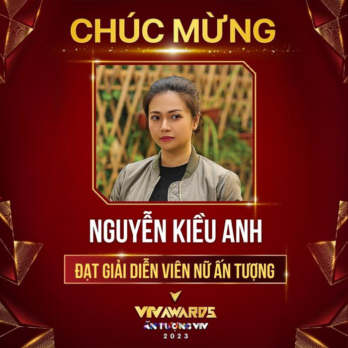 Phát sốt với khoảnh khắc Khả Ngân được mẹ chồng cưng nựng, Thanh Sơn đứng cạnh cực hạnh phúc Ảnh 8