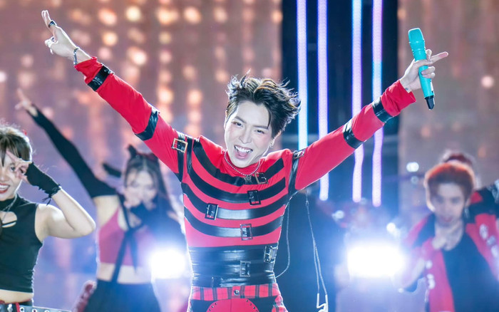 Đức Phúc thể hiện tài năng mới trên sân khấu ngoài ca hát, tiết lộ thời gian học khiến ai cũng bất ngờ Ảnh 2