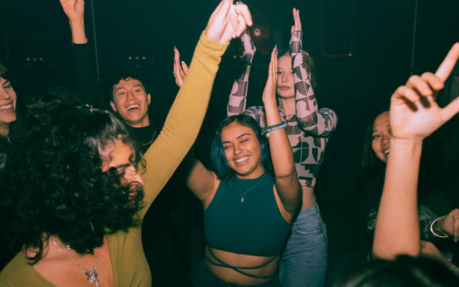 Lý do Gen Z không biết tận hưởng niềm vui, ngày càng ít bạn bè Ảnh 2