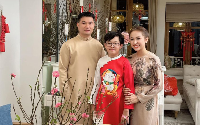 Vân Hugo tiết lộ mối quan hệ với con riêng của chồng, cách xưng hô gây chú ý Ảnh 2