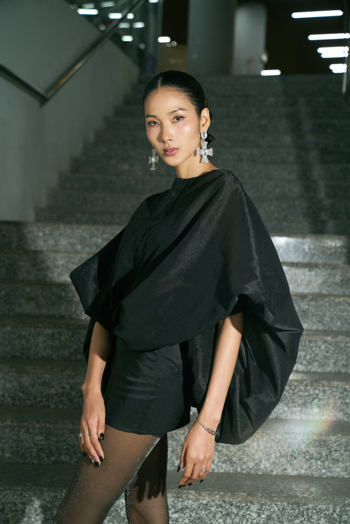 Ngoài thời gian đi học, Hoàng Thùy vẫn tham gia nhiều sự kiện của giới showbiz