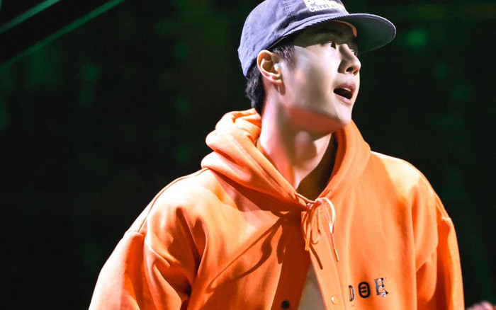 Chỉ là khách mời, Vương Nhất Bác 'gánh nhiệt' cho cả đêm chung kết Street Dance 6 Ảnh 2