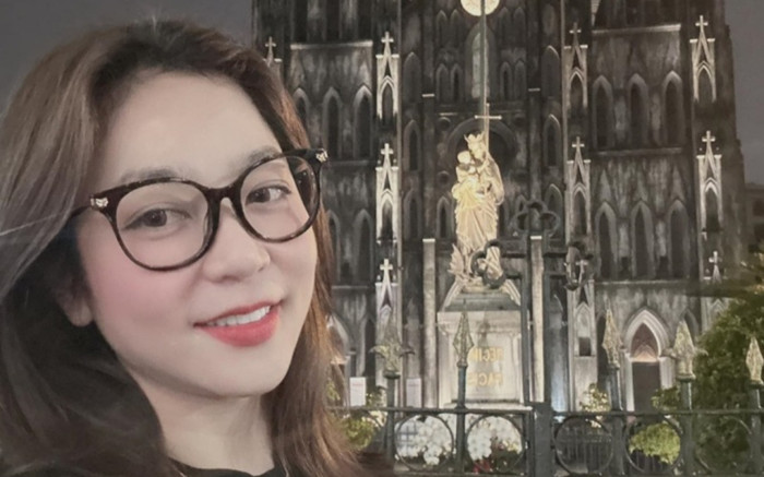 Sau khi chia tay 'Vua cá koi', Hà Thanh Xuân lần đầu về nước: Thần thái khiến nhiều người bất ngờ Ảnh 2