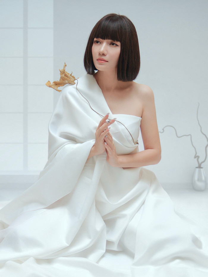 Tinna Tình chọn cuộc sống an nhiên, tự tại sau khi rút khỏi showbiz.