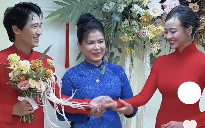 Một cặp đôi Vbiz nổi tiếng đã tổ chức hôn lễ trong ngày hôm nay Ảnh 2