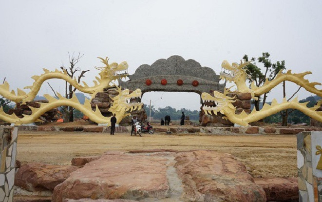 Linh vật rồng ở Thanh Hóa vừa hoàn thiện đã gây tranh cãi vì 'trông còi cọc, ốm yếu' Ảnh 2