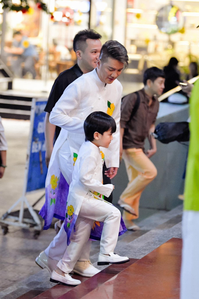 Mới 4 tuổi, quý tử nhà Đàm Vĩnh Hưng đã tạo dấu ấn