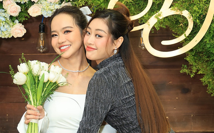 Bà xã cựu thành viên 365 đeo vòng cổ nửa tỉ trong ngày cưới, màn bắt hoa cưới độc lạ đến từ một nàng Hậu Ảnh 2