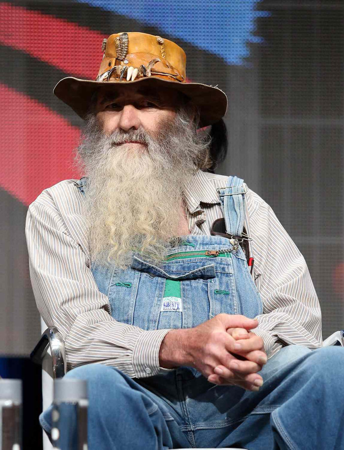 Sự ra đi đột ngột của vợ chồng nam diễn viên khiến khán giả thương xót.