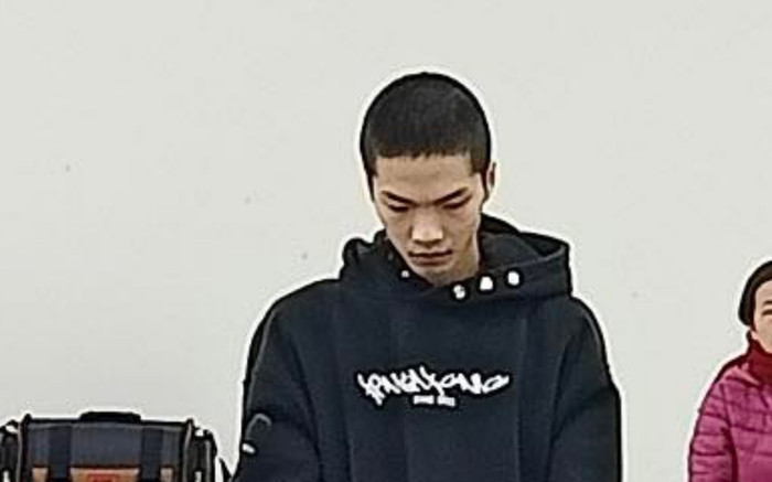 Ngang nhiên lên Facebook rao bán thứ này, nam sinh viên lĩnh án 12 tháng tù giam Ảnh 2