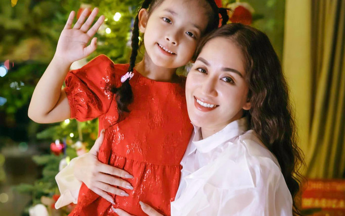 Con gái Khánh Thi thể hiện sự lanh lợi, ngày càng ra dáng 'con nhà nòi' trên sân khấu Ảnh 2