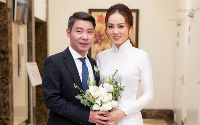 NSND Công Lý làm một việc đặc biệt khiến bà xã bật khóc nhân kỉ niệm 3 năm ngày cưới Ảnh 2