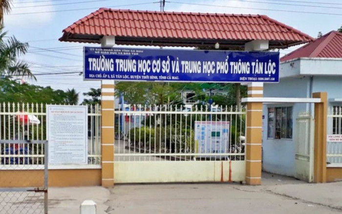 Hàng trăm học sinh khối 10 ở Cà Mau phải thi lại môn Văn Ảnh 2