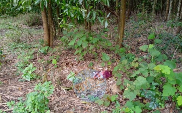 Nghe tiếng khóc của trẻ em, người dân đi kiểm tra phát hiện cảnh xót xa Ảnh 2