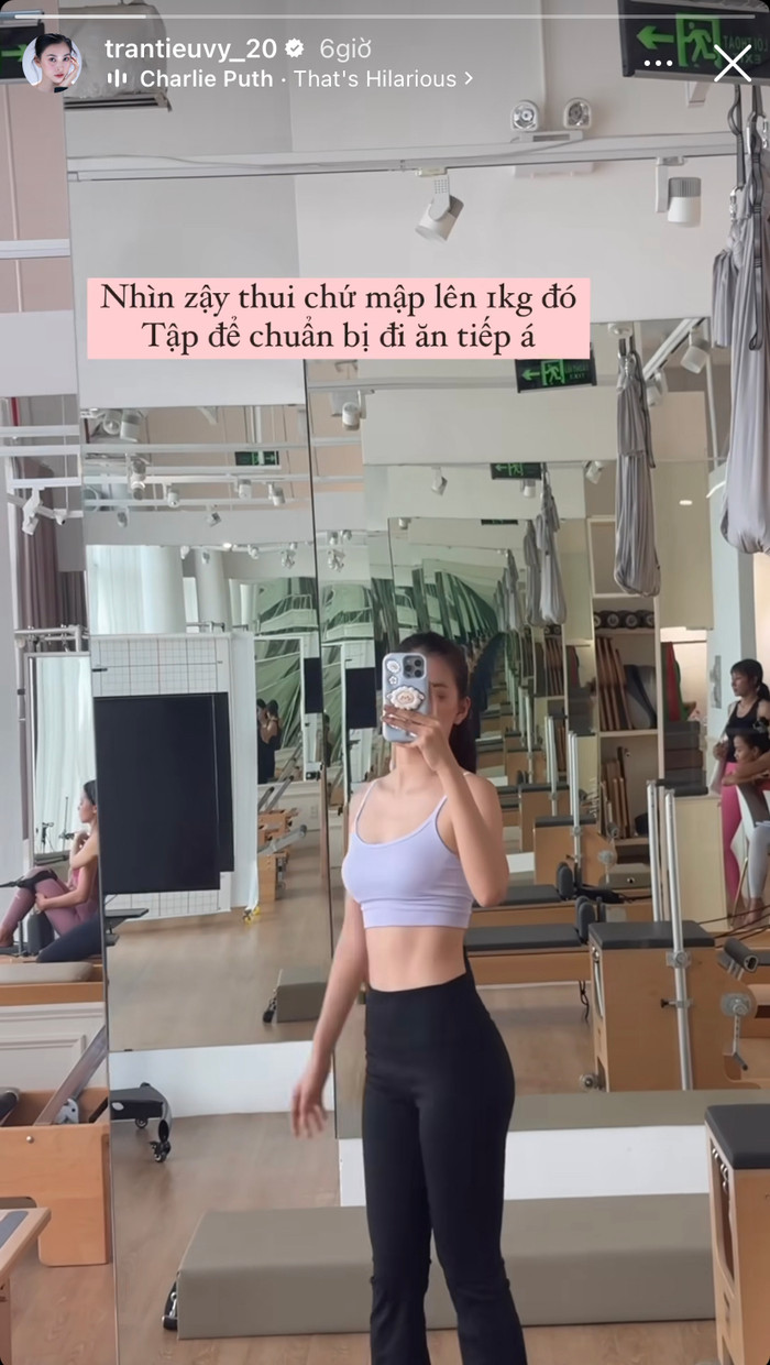 Tiểu Vy khéo khoe cơ bụng săn chắc, vóc dáng thon thả