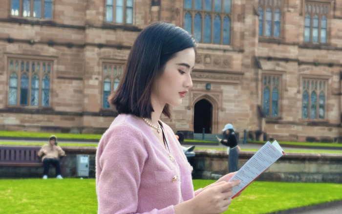 Ý Nhi comeback sau thời gian tạm dừng nghệ thuật, ghi điểm với việc làm ý nghĩa Ảnh 2