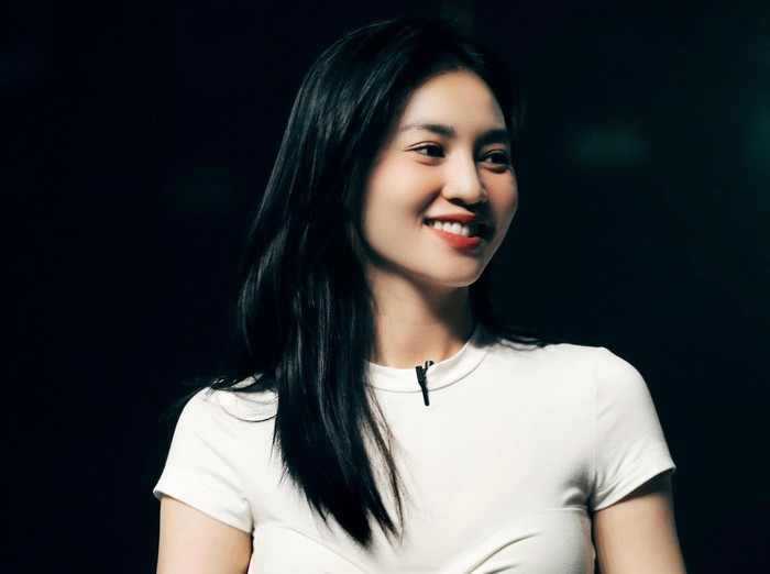 Cô phủ nhận chuyện bí mật sang nước ngoài sinh con.