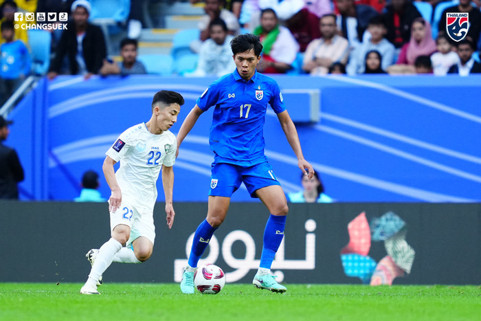 Tuyển Thái Lan thay đổi mạnh mẽ sau khi sa thải HLV Polking. 