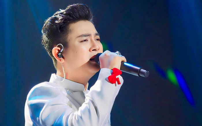 Hoài Lâm diễn ca khúc mới, dân mạng: 'Hát live thế này ai coi MV nữa' Ảnh 2