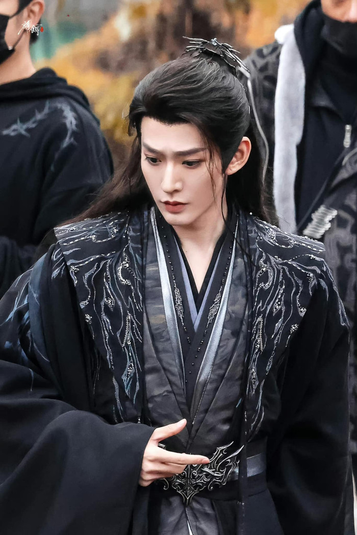 Hướng Hàm Chi và Đặng Vi