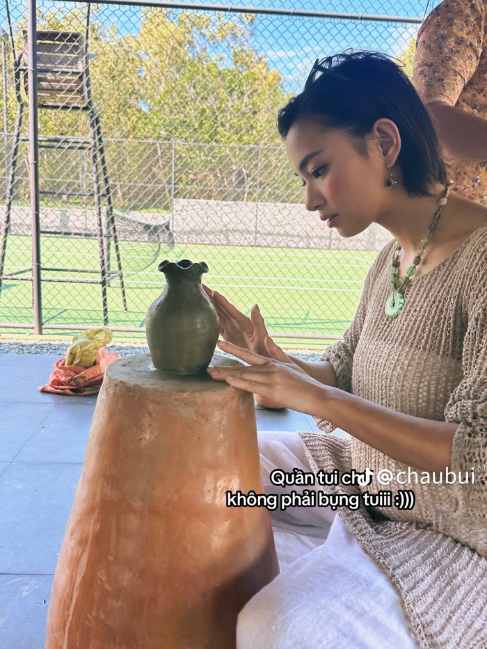 Châu Bùi nhẹ nhàng 'đáp trả' tin đồn mang thai qua một câu nói: 'Quần tui chứ không phải bụng tui'