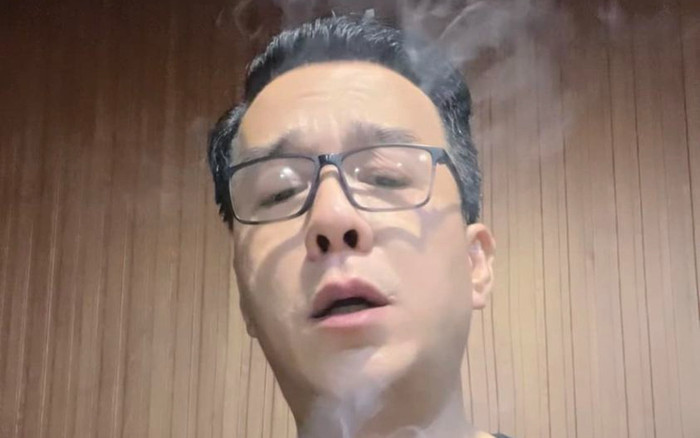 Vua cá Koi Thắng Ngô đăng ảnh khác lạ, tiết lộ năm mới 'vẫn có người để nhớ mong' Ảnh 2