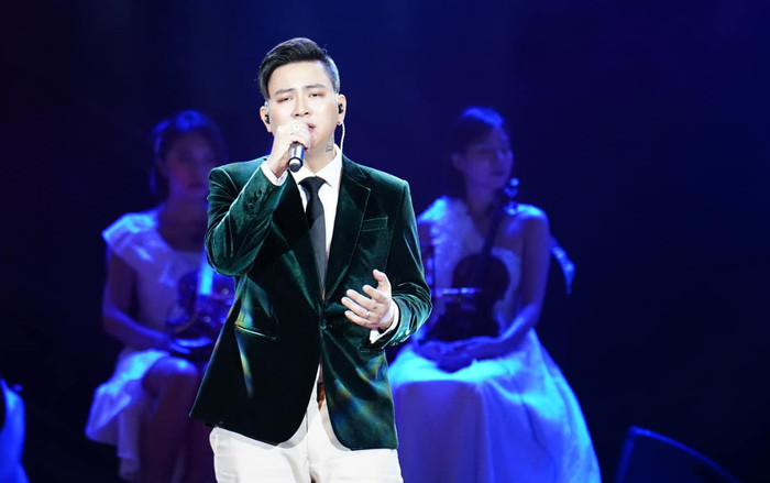 Hoài Lâm thể hiện ca khúc đình đám của Ngọc Sơn, giọng hát khi bị 'quay lén' có gây thất vọng? Ảnh 2