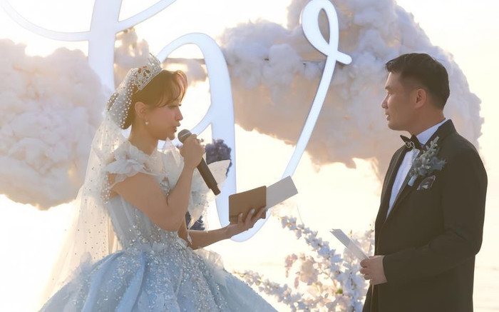 Vân Hugo nghẹn ngào nói về việc tái hôn, tiết lộ cho chồng nắm tay sau 5 ngày gặp gỡ chỉ vì một câu nói Ảnh 2