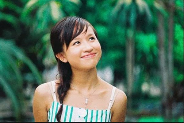 Vân Hugo đẹp trong trẻo ở Nhật Ký Vàng Anh.