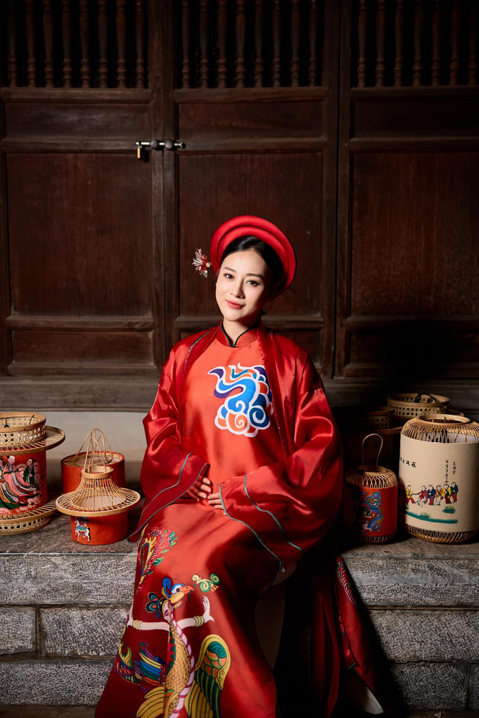 Nữ diễn viên cho hai con diễn thời trang dù chưa chào đời.