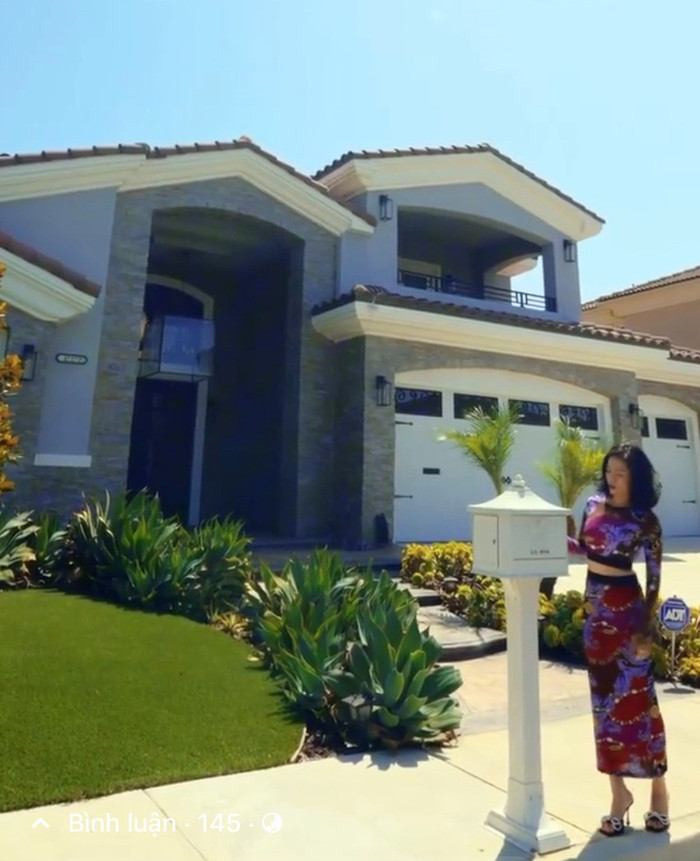 Lệ Quyên cũng từng khiến khán giả trầm trồ bởi cơ ngơi rộng 400m2 tại Mỹ. 