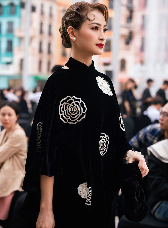 MC hoạt ngôn nhất VTV diễn 'first face' show thời trang, catwalk không thua kém mẫu chuyên nghiệp Ảnh 4