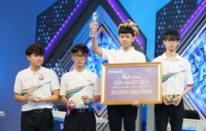 Với sự xuất sắc của mình, Trung Kiên đã mang cầu truyền hình Chung kết Đường lên đỉnh Olympia đầu tiên cho tỉnh Phú Yên
