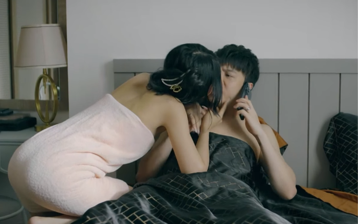 Chúng Ta Của 8 Năm Sau tập 28: Nguyệt dùng phép thử để kiểm tra Tùng.