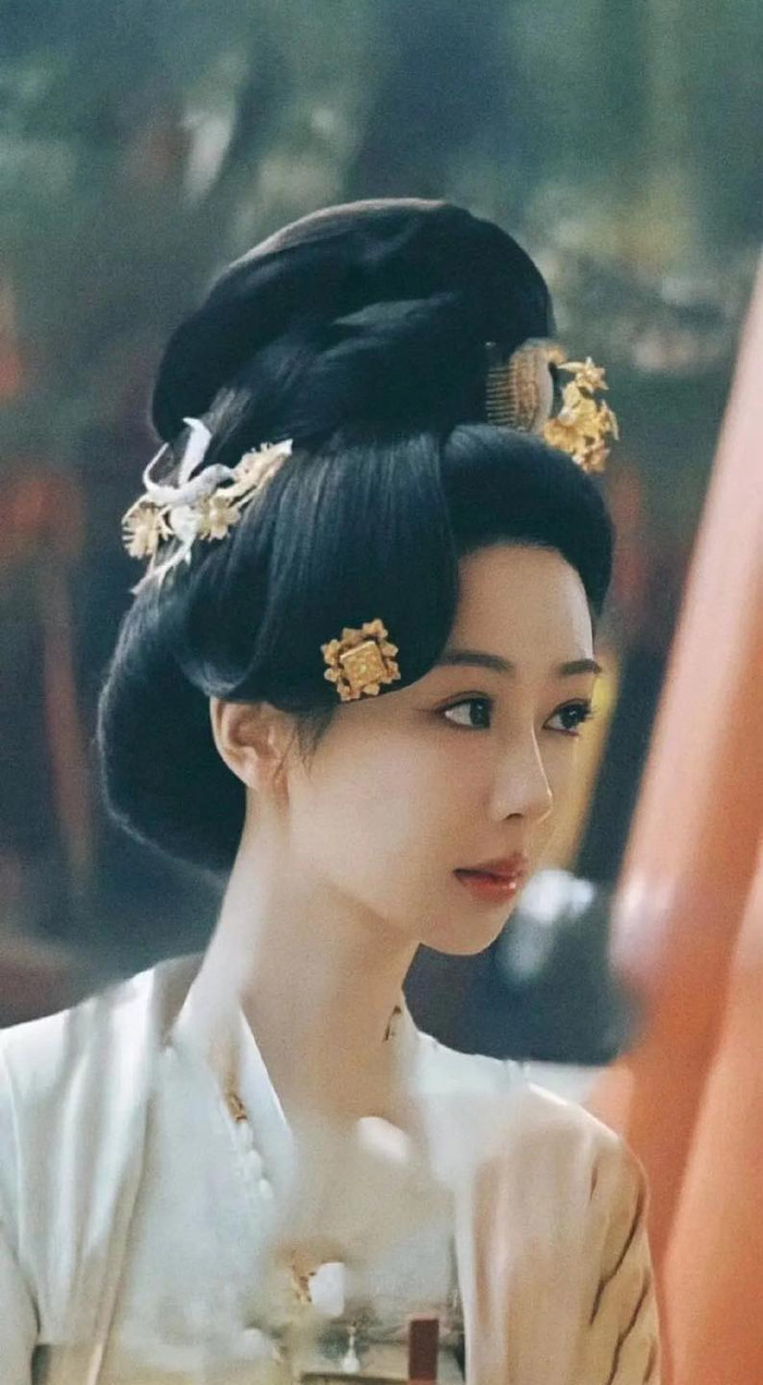 Tạo hình thời Đường của Dương Tử trên phim trường Quốc Sắc Phương Hoa.