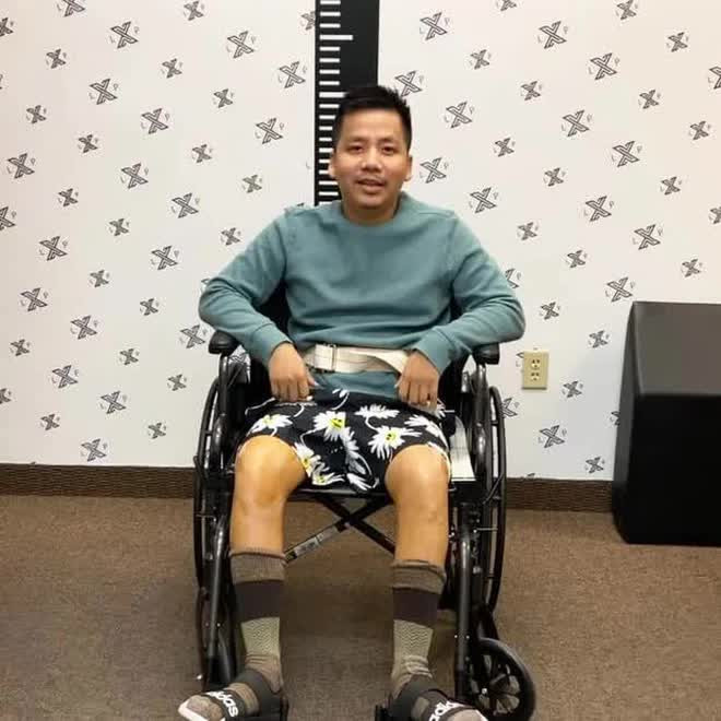 Khoa Pug từng gây chú ý với hành trình đi phẫu thuật kéo dài chân