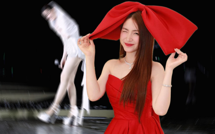 Nữ ca sĩ đi giày cao gót chông chênh như 'cà kheo' nhảy tưng bừng: Đối thủ của Hòa Minzy đây rồi! Ảnh 2