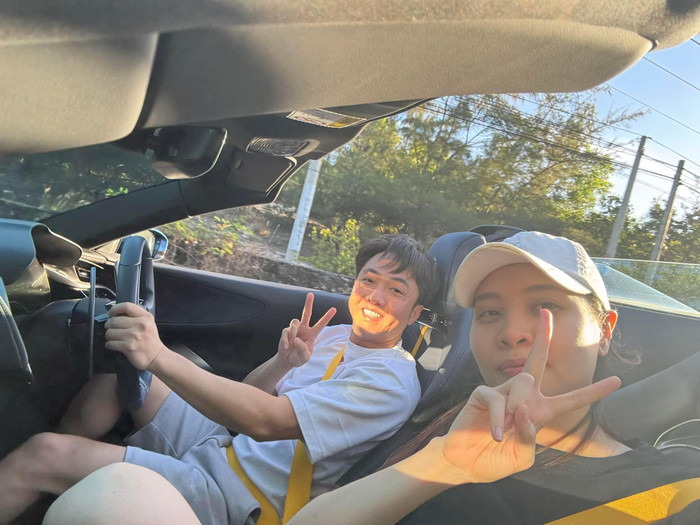 &nbsp;Nhiều người không khỏi ghen tị với nam doanh nhân khi có một người vợ vừa xinh đẹp vừa đảm đang như Đàm Thu Trang.&nbsp;