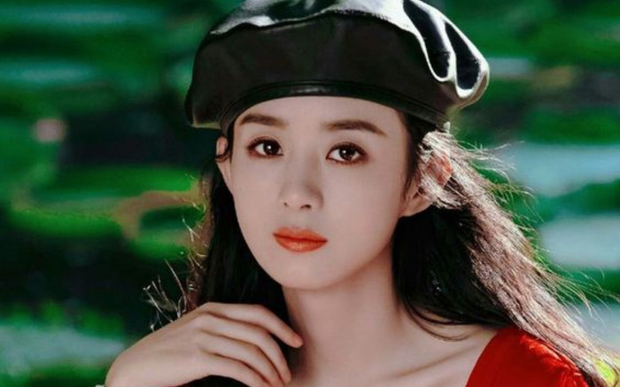 Triệu Lệ Dĩnh vướng vào nghi vấn có tin vui ngay ngày đầu năm mới chỉ vì một hành động đáng ngờ Ảnh 2